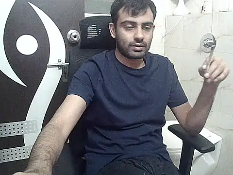 Snapshot of king_kong_india1 chatting on January 2026 08:03:02 PM king kong india1 online show from January 2026 08:03:02 PM