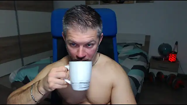 Snapshot of RobbyShawz chatting on January 2025 05:46:02 AM RobbyShawz online show from January 2025 05:46:02 AM