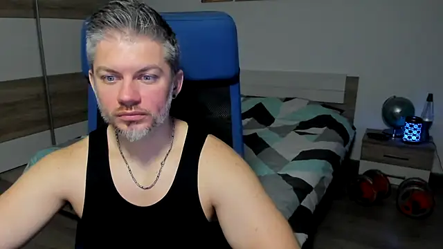 Snapshot of RobbyShawz chatting on January 2025 11:10:02 AM RobbyShawz online show from January 2025 11:10:02 AM