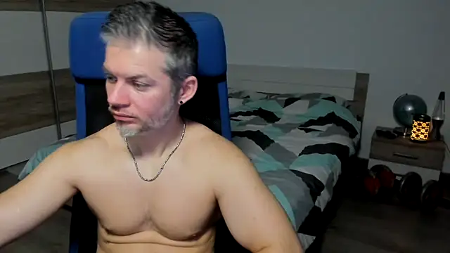 Snapshot of RobbyShawz chatting on January 2025 10:43:02 AM RobbyShawz online show from January 2025 10:43:02 AM