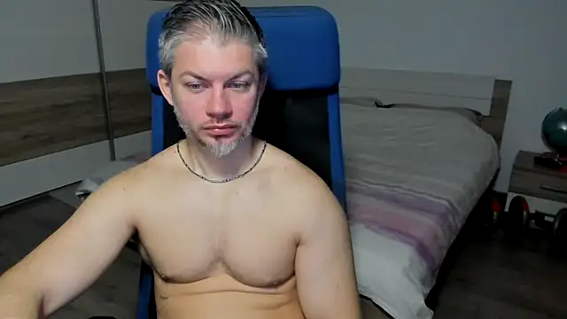 Snapshot of RobbyShawz chatting on January 2025 05:40:02 AM RobbyShawz online show from January 2025 05:40:02 AM