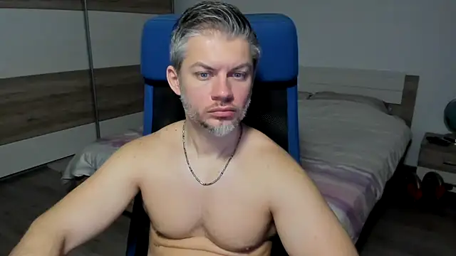 Snapshot of RobbyShawz chatting on February 2025 09:11:01 AM RobbyShawz online show from February 2025 09:11:01 AM