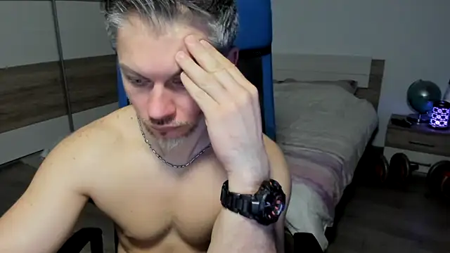 Snapshot of RobbyShawz chatting on February 2025 11:01:02 AM RobbyShawz online show from February 2025 11:01:02 AM