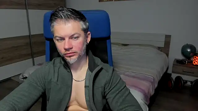 Snapshot of RobbyShawz chatting on February 2025 09:13:02 AM RobbyShawz online show from February 2025 09:13:02 AM