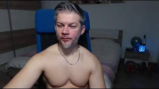 Snapshot of RobbyShawz chatting on February 2025 06:34:01 AM RobbyShawz online show from February 2025 06:34:01 AM