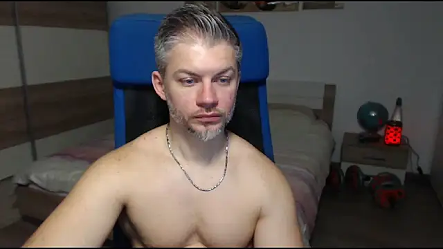 Snapshot of RobbyShawz chatting on February 2025 10:37:02 AM RobbyShawz online show from February 2025 10:37:02 AM