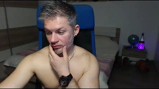 Snapshot of RobbyShawz chatting on March 2025 10:57:01 AM RobbyShawz online show from March 2025 10:57:01 AM