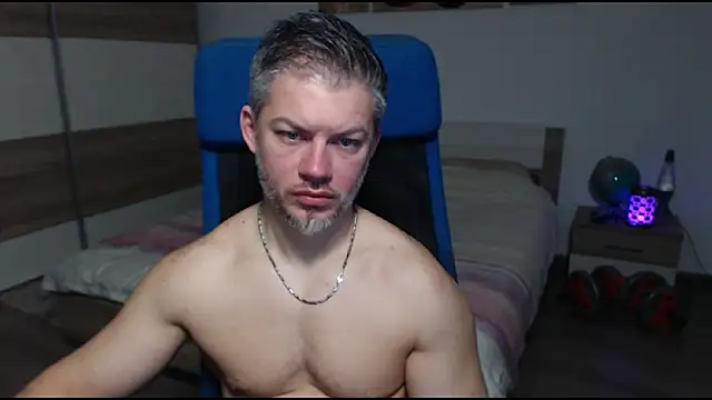 Snapshot of RobbyShawz chatting on March 2025 06:02:02 AM RobbyShawz online show from March 2025 06:02:02 AM