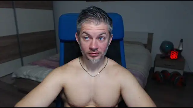 Snapshot of RobbyShawz chatting on March 2025 10:35:02 AM RobbyShawz online show from March 2025 10:35:02 AM