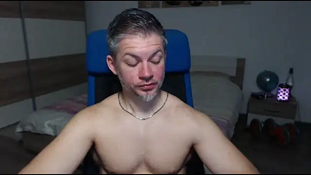 Snapshot of RobbyShawz chatting on March 2025 06:10:02 AM RobbyShawz online show from March 2025 06:10:02 AM