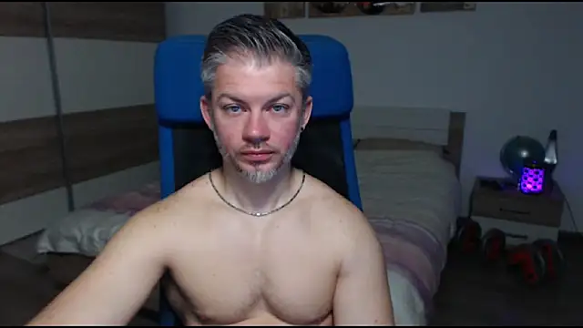 Snapshot of RobbyShawz chatting on March 2025 06:40:01 AM RobbyShawz online show from March 2025 06:40:01 AM