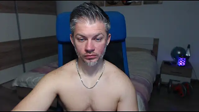 Snapshot of RobbyShawz chatting on March 2025 10:06:02 AM RobbyShawz online show from March 2025 10:06:02 AM