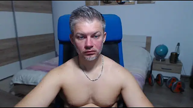 Snapshot of RobbyShawz chatting on September 2025 06:40:01 AM RobbyShawz online show from September 2025 06:40:01 AM