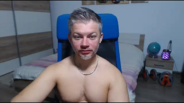 Snapshot of RobbyShawz chatting on September 2025 04:06:01 AM RobbyShawz online show from September 2025 04:06:01 AM