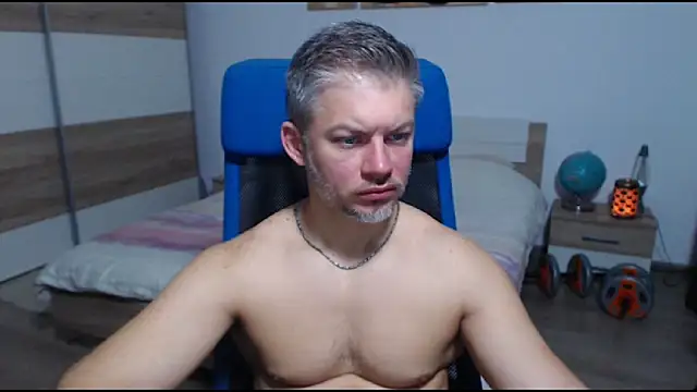 Snapshot of RobbyShawz chatting on October 2025 06:42:02 AM RobbyShawz online show from October 2025 06:42:02 AM