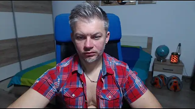 Snapshot of RobbyShawz chatting on October 2025 04:21:01 AM RobbyShawz online show from October 2025 04:21:01 AM