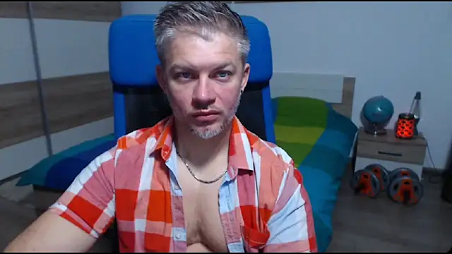 Snapshot of RobbyShawz chatting on October 2025 04:44:02 AM RobbyShawz online show from October 2025 04:44:02 AM