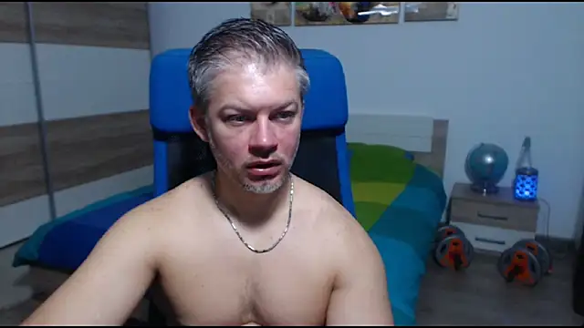 Snapshot of RobbyShawz chatting on October 2025 04:34:02 AM RobbyShawz online show from October 2025 04:34:02 AM