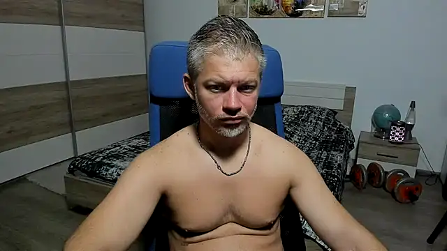 RobbyShawz online show from July 2026 04:18:01 AM