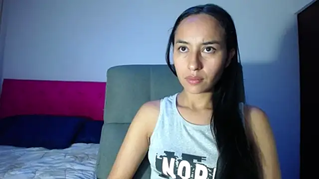 LisaRiveraxxx online show from February 2026 11:46:01 PM