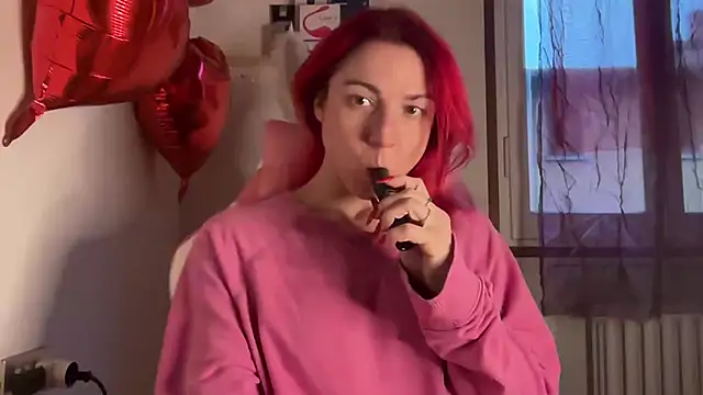 Nikky Divine online show from March 2025 05:09:01 PM