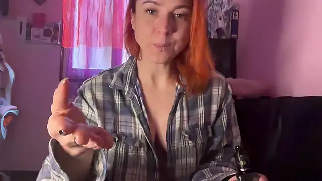 Nikky Divine online show from February 2026 07:46:02 AM