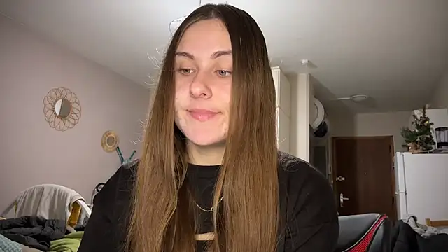 Emma just online show from December 2024 07:57:01 AM