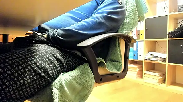 leccaleccafiga online show from January 2026 09:20:02 PM