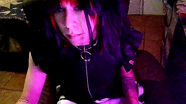 Snapshot of crystalxh chatting on October 2025 07:04:02 PM crystalxh online show from October 2025 07:04:02 PM