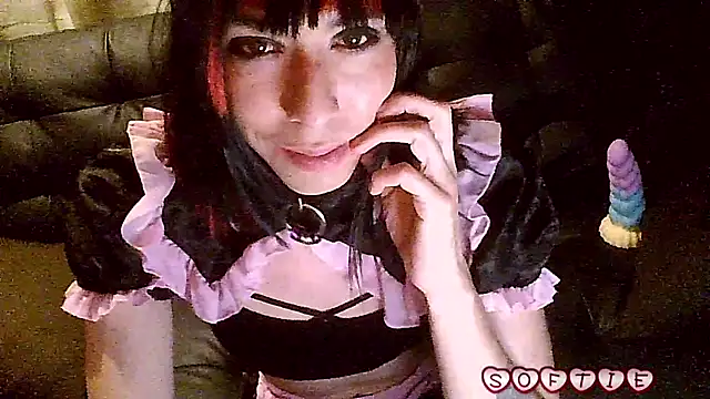 Snapshot of crystalxh chatting on November 2025 05:51:01 AM crystalxh online show from November 2025 05:51:01 AM