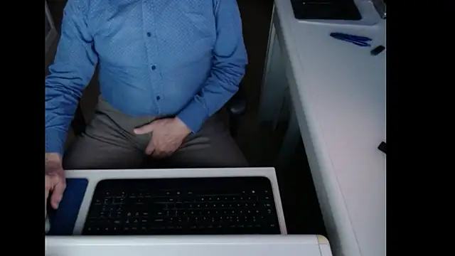 dutchpornking online show from January 2026 07:35:02 AM