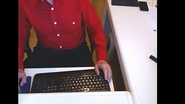 dutchpornking online show from May 2026 07:11:01 PM