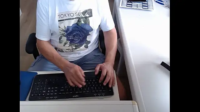 Snapshot of dutchpornking chatting on July 2026 07:21:01 AM dutchpornking online show from July 2026 07:21:01 AM