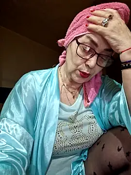 Chriss Tinaa online show from May 2026 01:32:02 AM