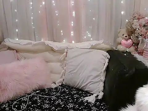 Snapshot of OhmyPinay chatting on September 2025 01:11:01 PM OhmyPinay online show from September 2025 01:11:01 PM