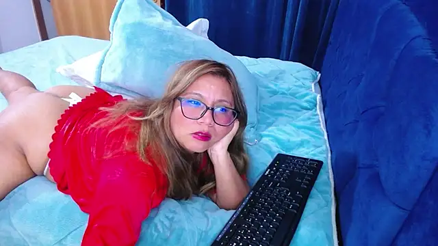 mondirty70 online show from May 2026 02:28:01 AM