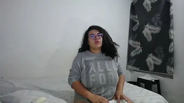 mabigomez00 online show from April 2026 09:15:01 AM