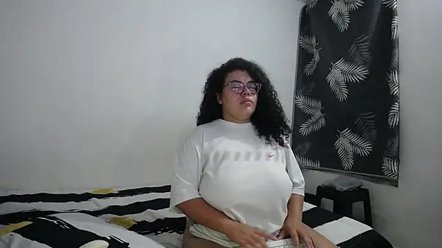 mabigomez00 online show from May 2026 09:17:02 AM