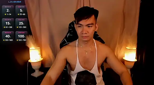 Snapshot of 000batman000 chatting on February 2025 10:28:02 AM 000batman000 online show from February 2025 10:28:02 AM