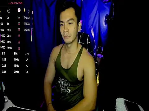 Snapshot of 000batman000 chatting on February 2026 01:24:02 AM 000batman000 online show from February 2026 01:24:02 AM