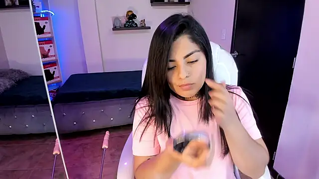 Catalinaa martinez online show from February 2025 07:49:01 PM