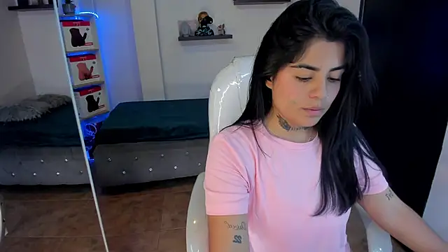 Catalinaa martinez online show from February 2025 08:43:02 PM