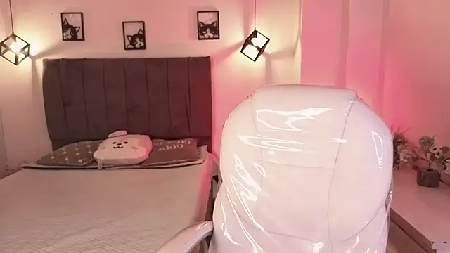 Catalinaa martinez online show from October 2025 03:28:02 AM