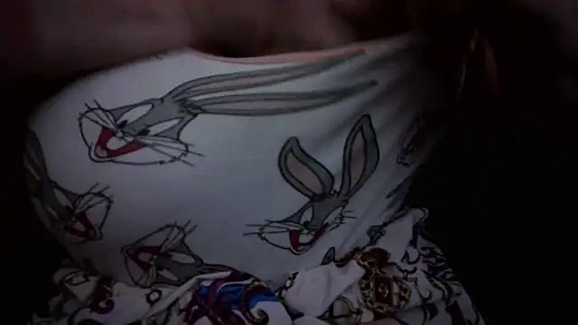 Snapshot of AnnyelinnaLove chatting on February 2026 06:50:02 PM AnnyelinnaLove online show from February 2026 06:50:02 PM