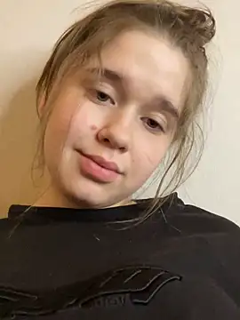 HornyGirlH online show from March 2025 04:15:02 AM