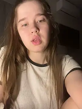 HornyGirlH online show from November 2025 02:25:01 AM