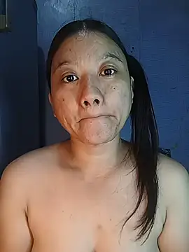 Snapshot of Urchanel chatting on February 2026 07:23:02 AM Urchanel online show from February 2026 07:23:02 AM