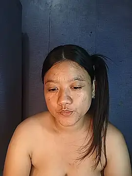 Snapshot of Urchanel chatting on February 2026 09:28:02 AM Urchanel online show from February 2026 09:28:02 AM