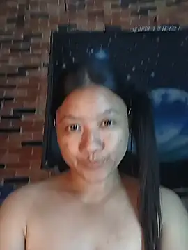 Snapshot of Urchanel chatting on February 2026 01:39:02 AM Urchanel online show from February 2026 01:39:02 AM