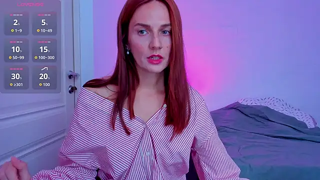 BritneyHall online show from October 2025 09:37:01 AM